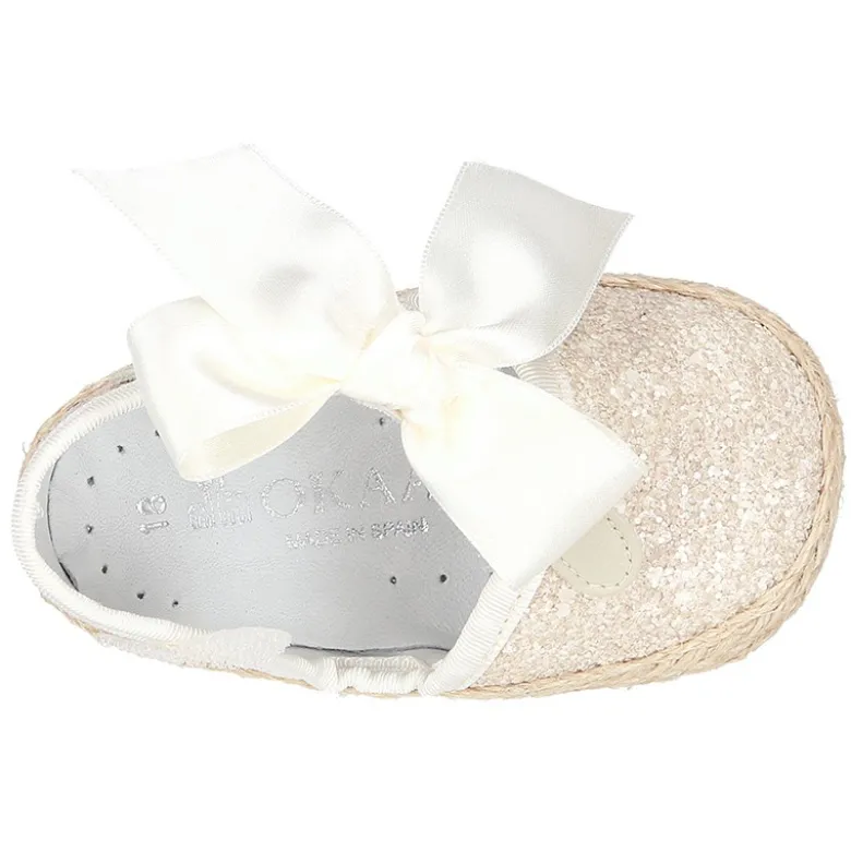 Alpargata BABY con cierre adherente y lazo en piel con GLITTER.