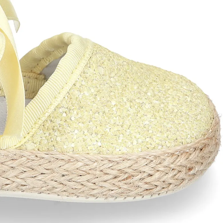 Alpargata BABY con cierre adherente y lazo en piel con GLITTER.