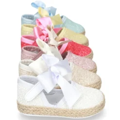 Alpargata BABY con cierre adherente y lazo en piel con GLITTER.