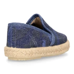 Alpargata con elásticos tipo slip on en lona camuflaje para niños.