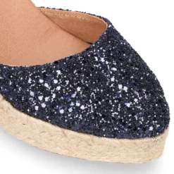 Alpargata mujer con cintas y piso doble en V en piel con Glitter Marino.