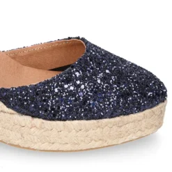 Alpargata mujer con cintas y piso doble en V en piel con Glitter Marino.