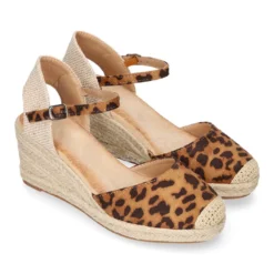 Alpargata mujer tradicional con cuña y diseño con estampado leopardo
