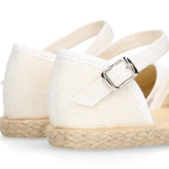 Alpargata niña ARRAS en lino blanco con diseño con puntilla.