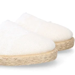 Alpargata niña ARRAS en lino blanco con diseño con puntilla.
