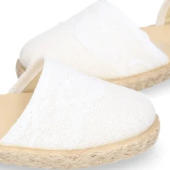 Alpargata niña ARRAS en lino blanco con diseño con puntilla.