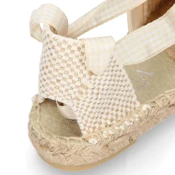 Alpargata niña con cintas VICHY en lona piqué BEIGE.