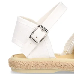 Alpargata niña en lona algodón blanco con diseño con puntilla.