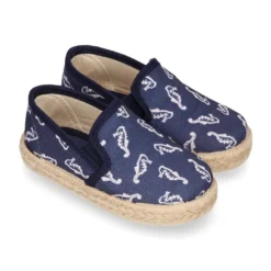 Alpargata niño con elásticos tipo Slip on en lona con CABALLITOS DE MAR.