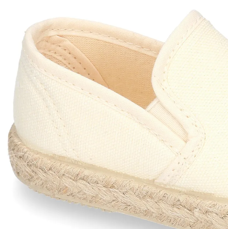 Alpargata niño números y letras con elásticos tipo SLIP ON en lona piqué.