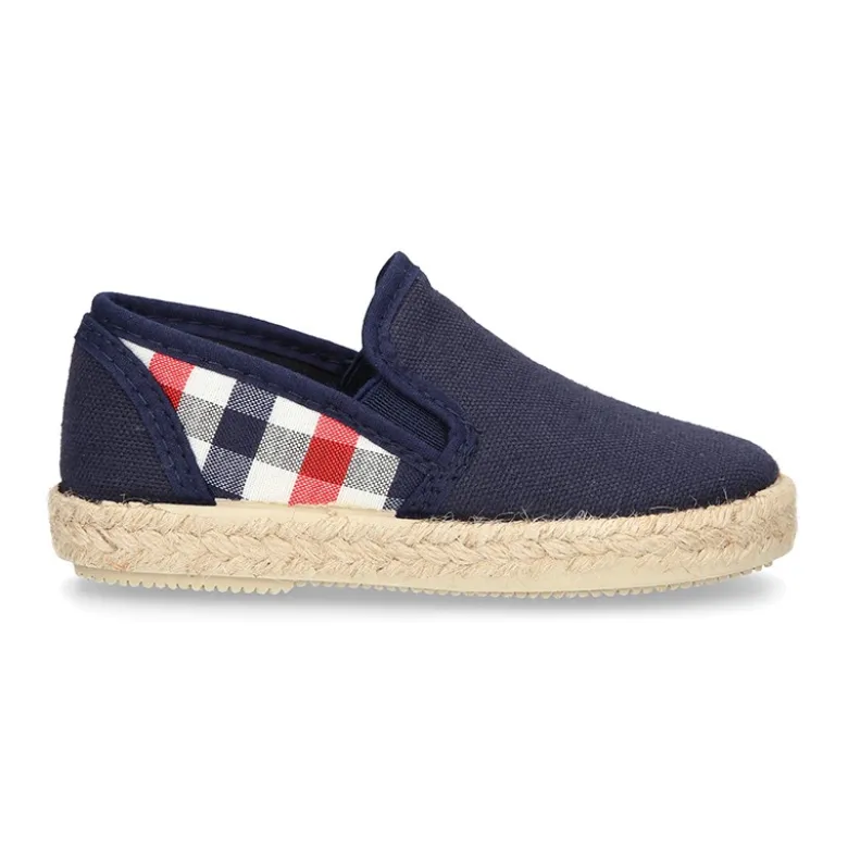 Alpargata niños con elásticos tipo slip on en lona con CUADROS.