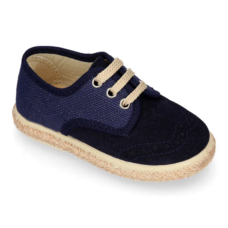 Alpargata niño tipo Blucher con cordones en piel serraje con lino natural.