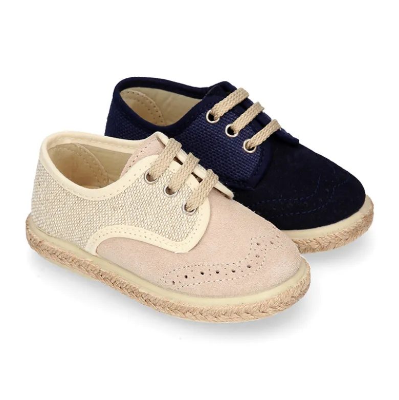 Alpargata niño tipo Blucher con cordones en piel serraje con lino natural.