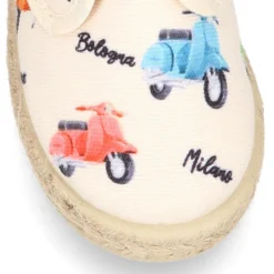 Alpargata niño tipo Blucher con cordones en lona con estampado MOTOS.