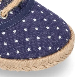 Alpargata niño tipo blucher con cordones en lona jeans con ESTRELLAS.