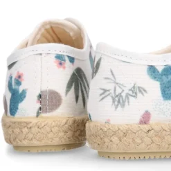 Alpargata niño tipo Blucher con cordones en lona con estampado CACTUS.
