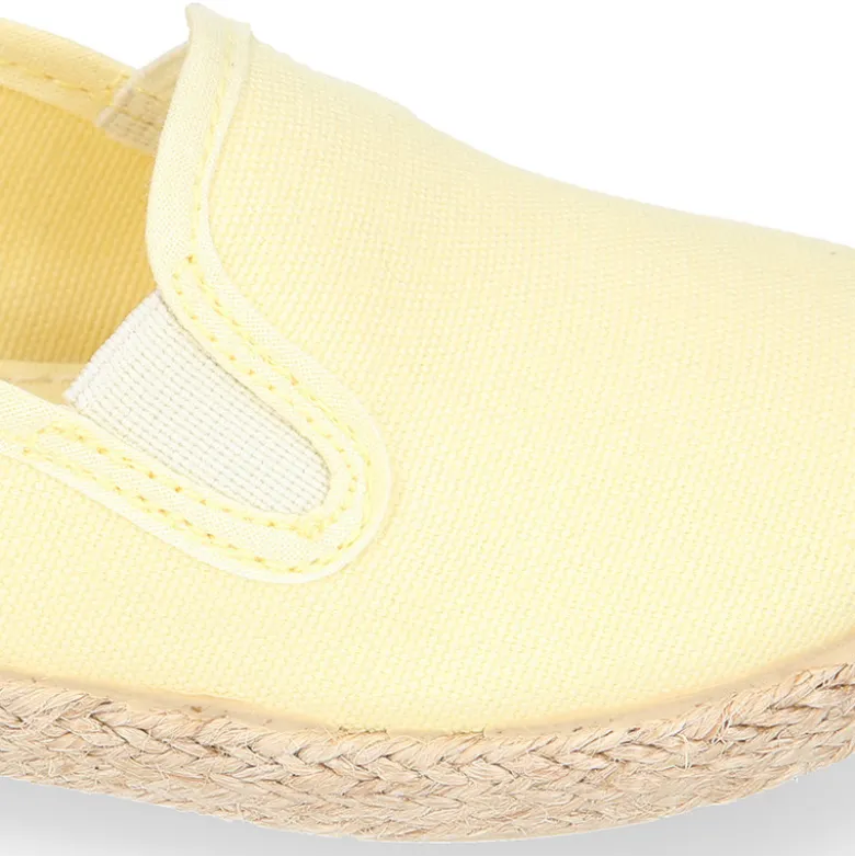 Alpargata niño tipo SLIP ON con elásticos en lona algodón.