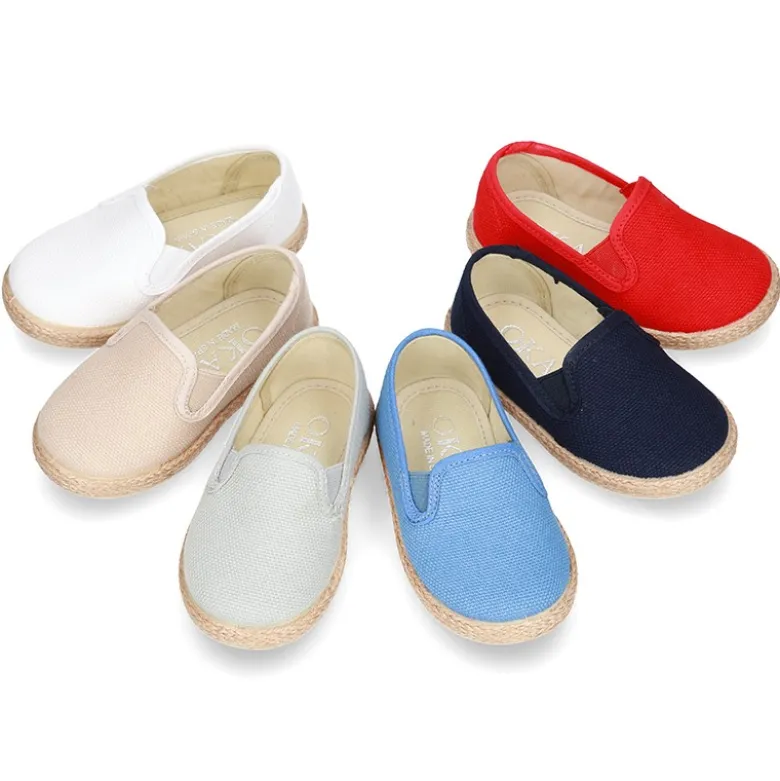 Alpargata niño tipo SLIP ON con elásticos en lona.