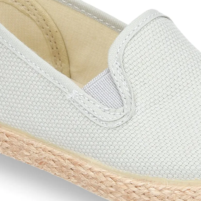 Alpargata niño tipo SLIP ON con elásticos en lona.