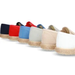 Alpargata niño tipo SLIP ON con elásticos en lona.