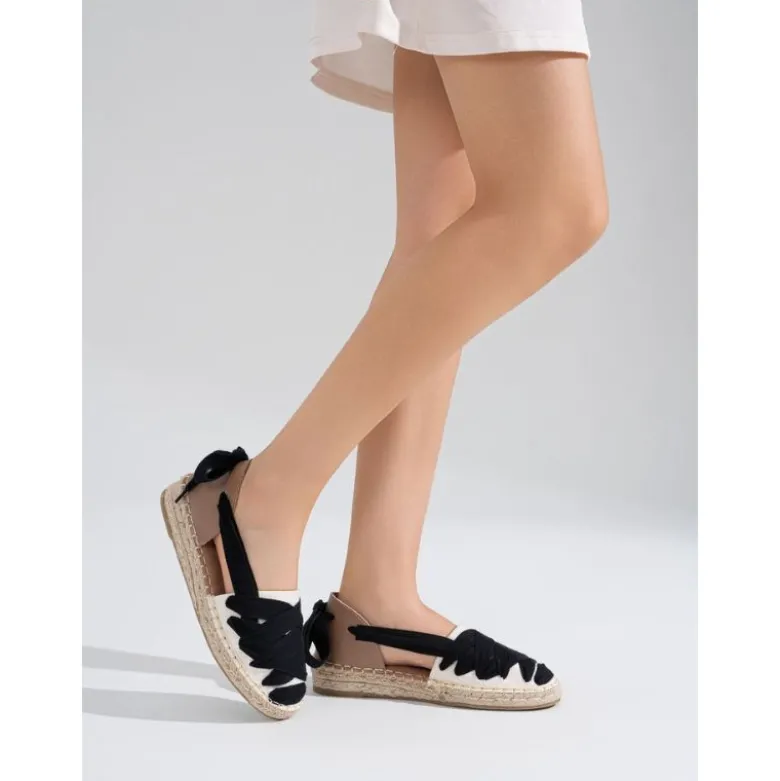 Alpargatas planas con cintas para mujer en lino natural