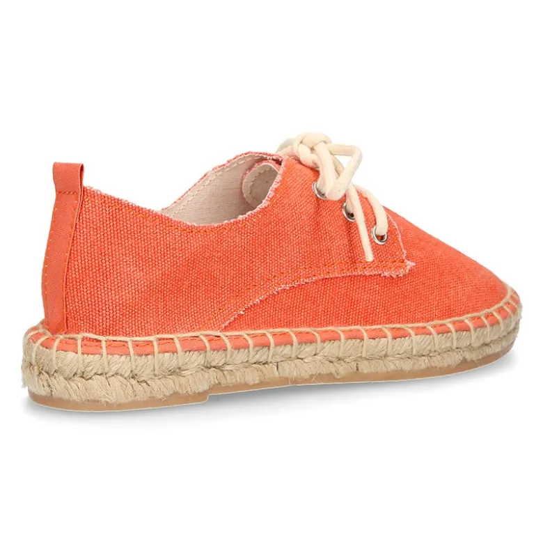 Alpargata tipo blucher en lona efecto lavado.
