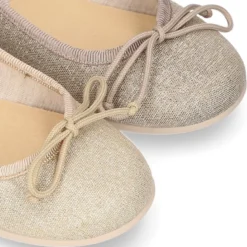 Bailarina clásica con lazo ajustable en lona METALIZADA.