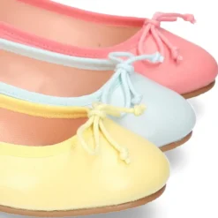Bailarina clásica MODA con lazo ajustable en piel súper suave.