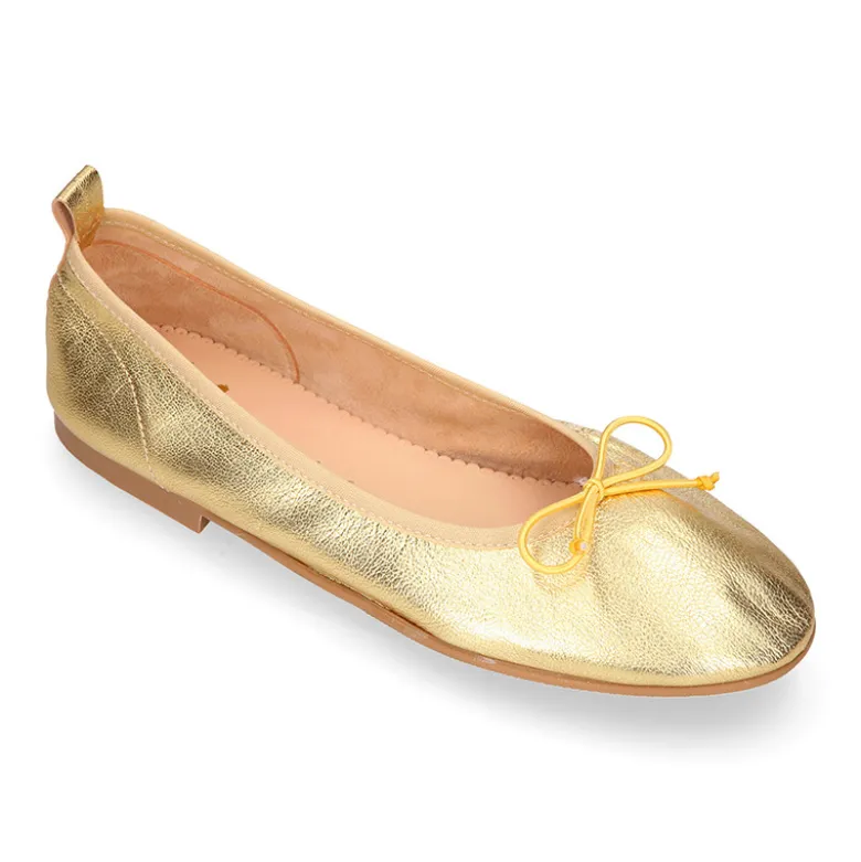 Bailarina clásica niña con lazo ajustable y elástico en piel Oro.