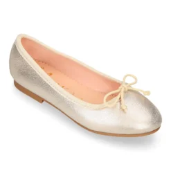 Bailarina clásica niña con lazo ajustable en piel ante laminado.