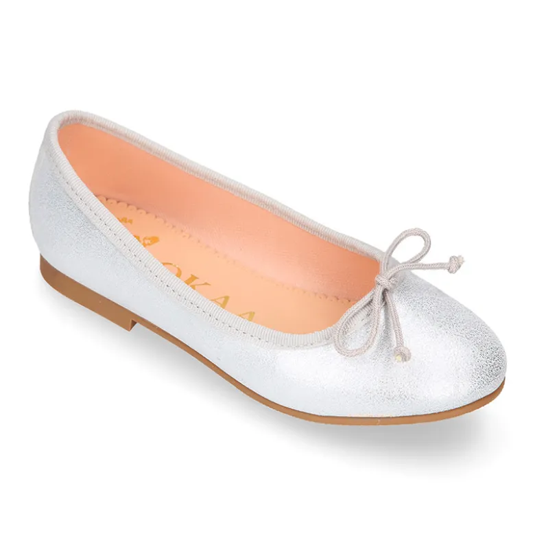 Bailarina clásica niña con lazo ajustable en piel ante laminado.