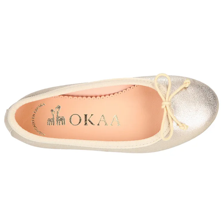 Bailarina clásica niña con lazo ajustable en piel ante laminado.