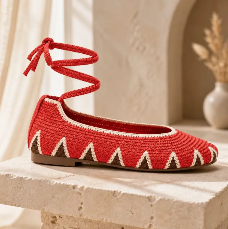 Bailarina de crochet con cintas al tobillo – Coral