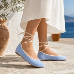 Bailarina de crochet con cintas al tobillo – Azul pastel