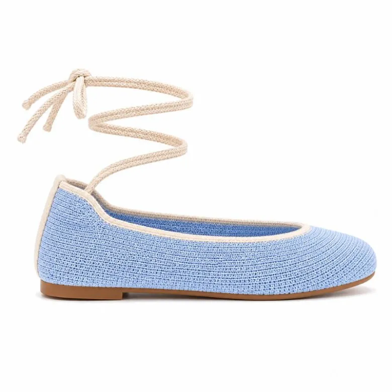 Bailarina de crochet con cintas al tobillo – Azul pastel