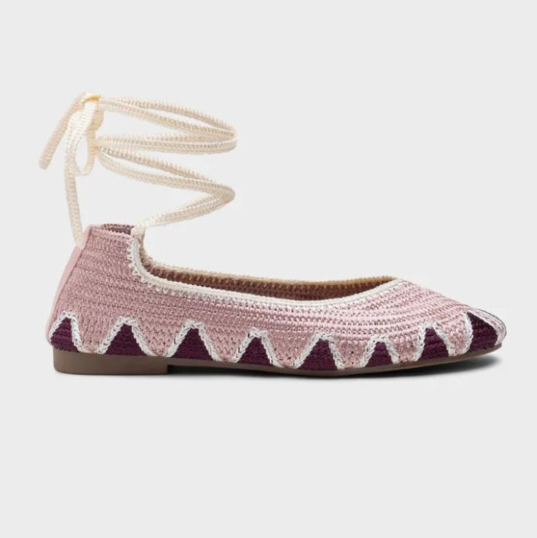 Bailarina de crochet con cintas al tobillo – Rosa