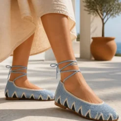 Bailarina de crochet con cintas al tobillo – Azul