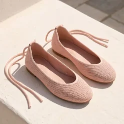 Bailarina de crochet con cintas al tobillo – Nude