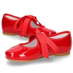 Bailarina mercedita niña tipo angelito en charol ROJO.