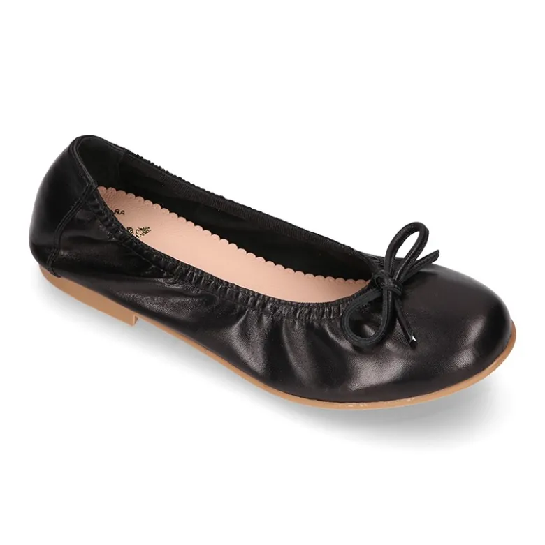 Bailarina niña ajustable con lazo en piel suave en color NEGRO.