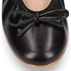 Bailarina niña ajustable con lazo en piel suave en color NEGRO.