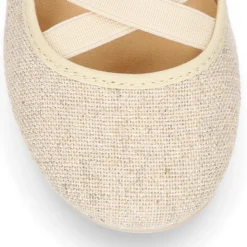 Bailarina niña ballet con cintas elásticas cruzadas en LINO METALIZADO.