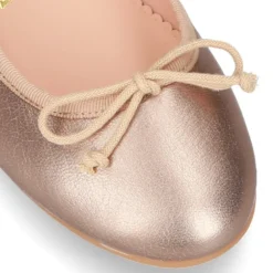 Bailarina niña clásica con lazo ajustable en piel METALIZADA súper suave.