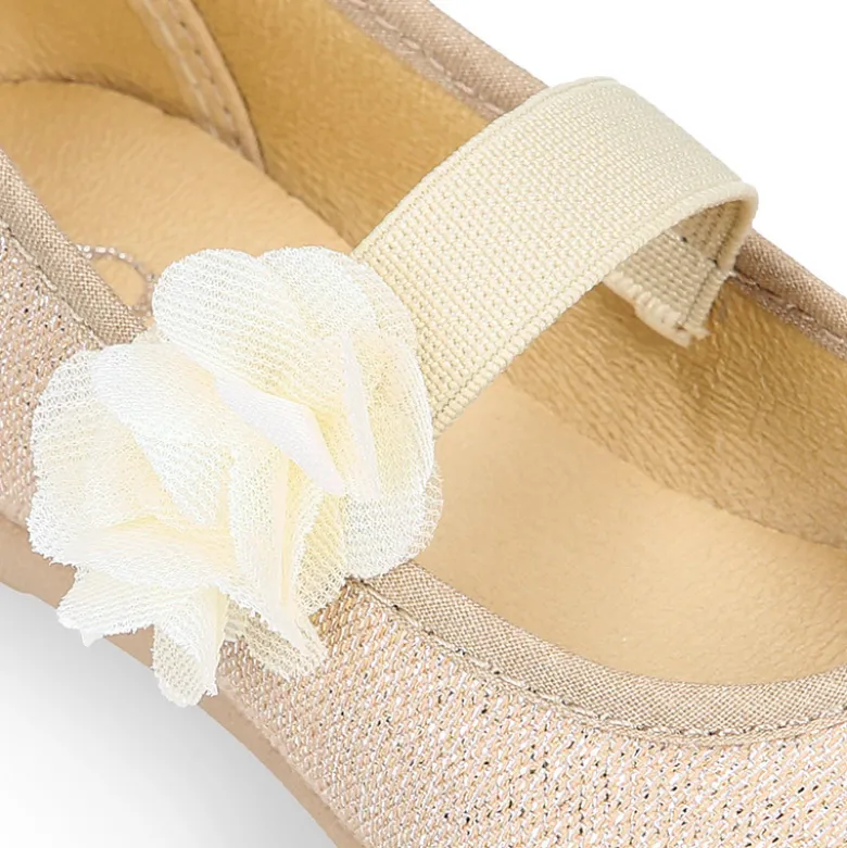Bailarina Niña con elástico con flor en lona brillante.