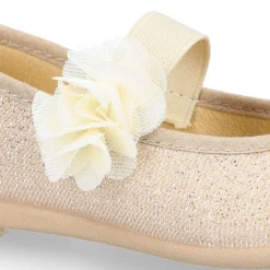 Bailarina Niña con elástico con flor en lona brillante.