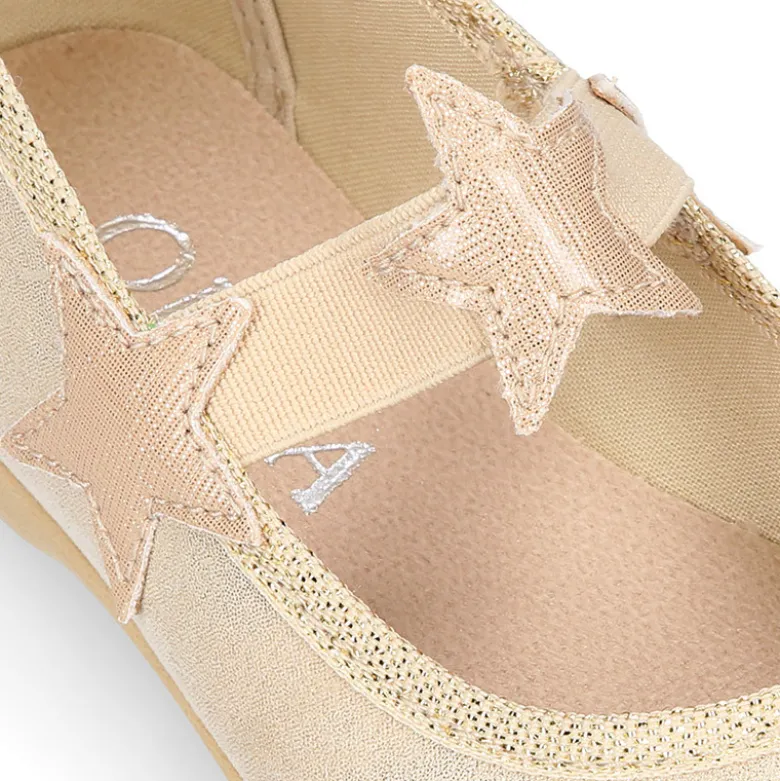 Bailarina niña con elástico con estrellas en lona laminada.