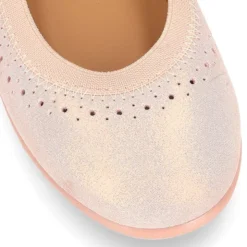 Bailarina niña con elástico y picados en piel serraje con BRILLOS.