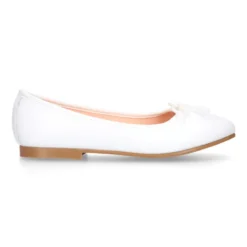Bailarina niña con lazo ajustable en piel napa en color Blanco.