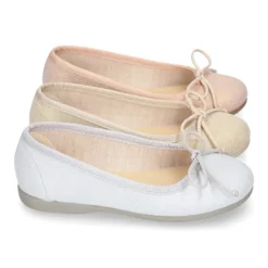 Bailarina niña con lazo ajustable en lona METALIZADA.