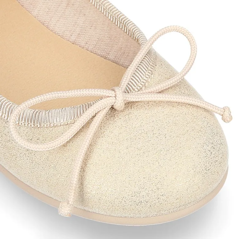 Bailarina niña con lazo ajustable en lona METALIZADA.